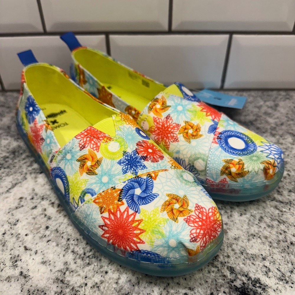 TOMS Kids Size 1 Alpargata Blue Multi Spirograph Print Slip On Canvas Shoes NEW‎